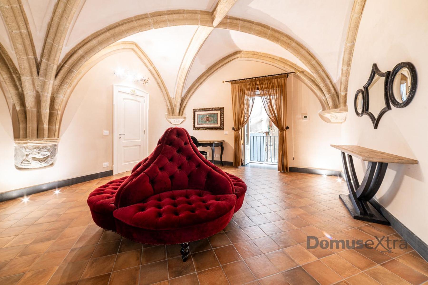 Piazza San Domenico Suite By Domusextra Napels Buitenkant foto