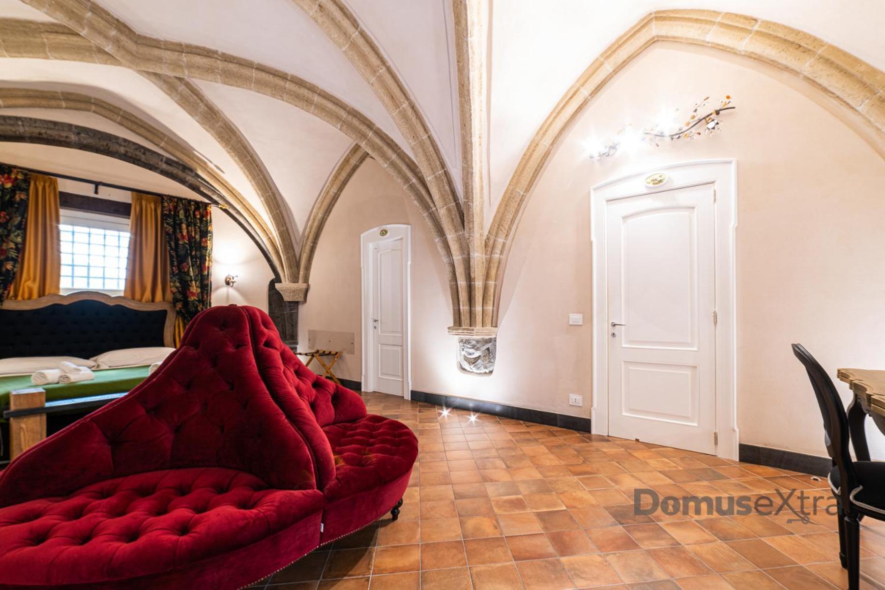 Piazza San Domenico Suite By Domusextra Napels Buitenkant foto